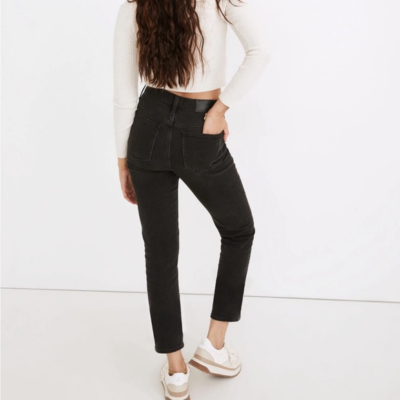 Madewell Classic Straight Jeans in Lunar Wash - Picture 7 of 8